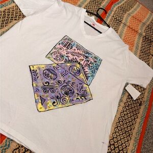 Cotton White V-Neck T-Shirt with Artistic Design